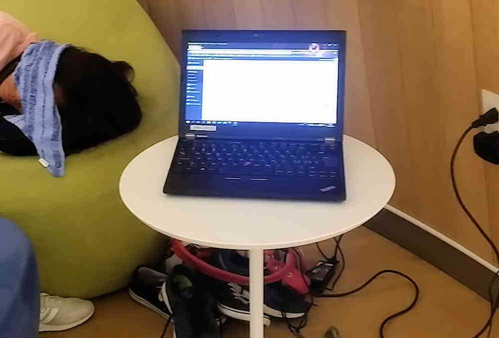 laptop-on-table