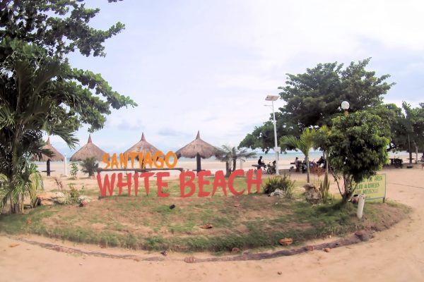 santiago-white-beach-sign