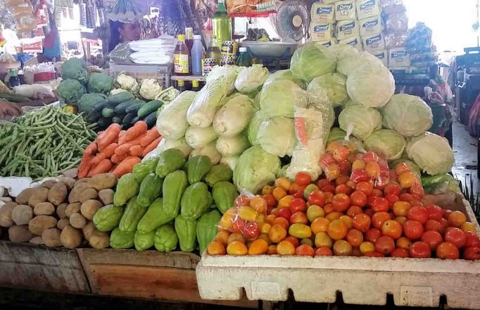 fresh-vegetables-in-public-markt