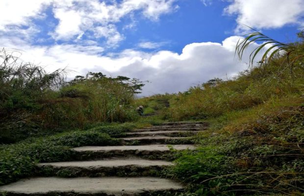 stairs-to-pinatubo-viewpoint
