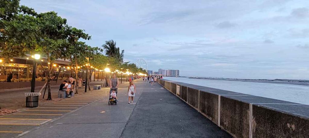 baywalk at manila bay